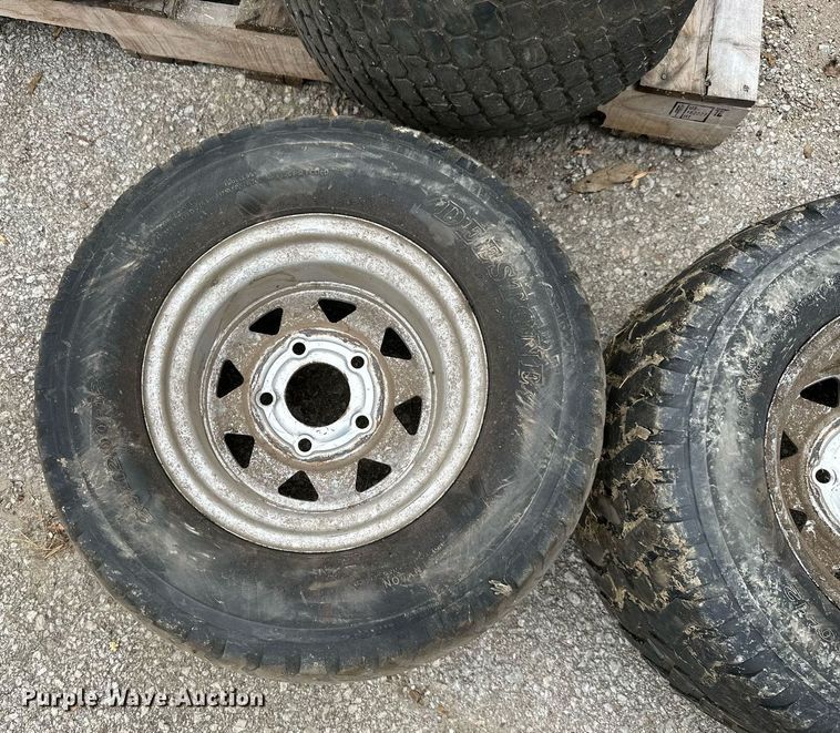 image for item NO9362 Tires and wheels