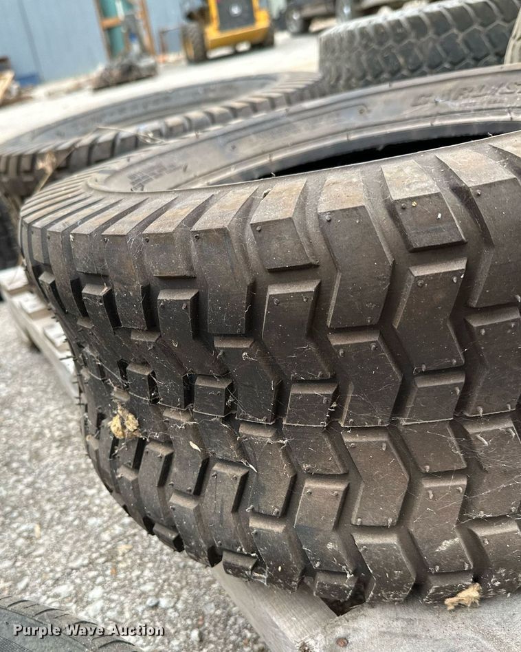 image for item NO9362 Tires and wheels