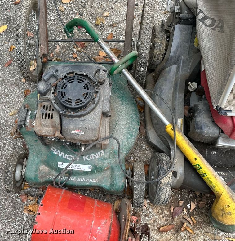 image for item NO9365 Lawn equipment