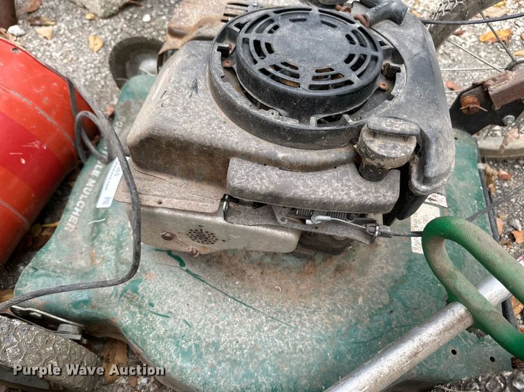 image for item NO9365 Lawn equipment