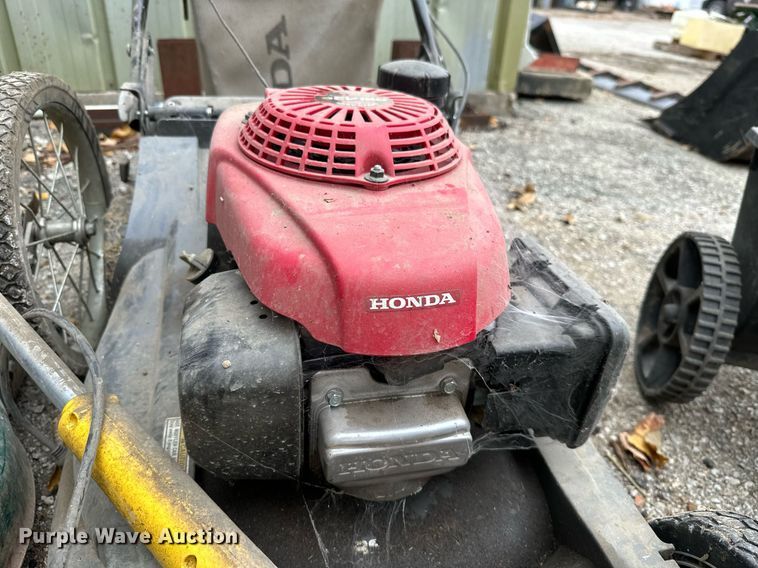 image for item NO9365 Lawn equipment