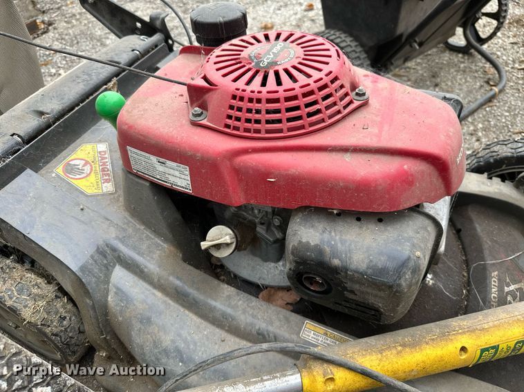 image for item NO9365 Lawn equipment