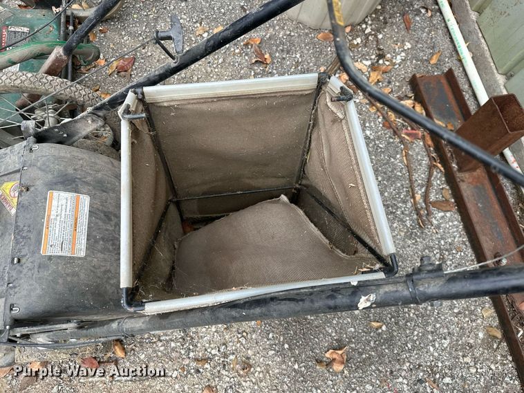 image for item NO9365 Lawn equipment