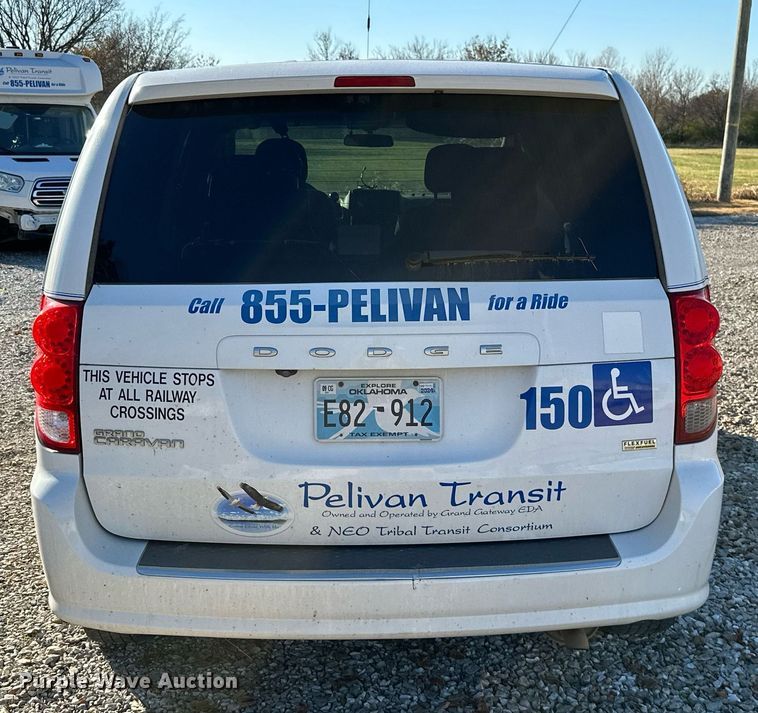 image for item NO9376 2017 Dodge Grand Caravan  van