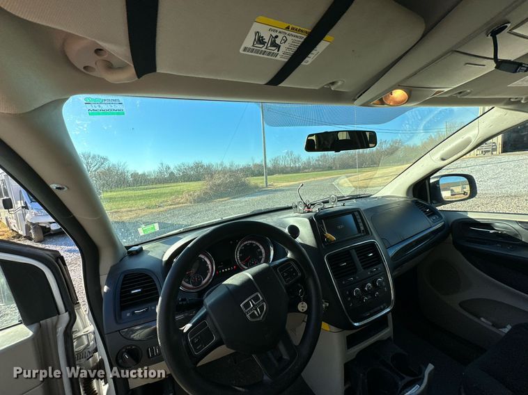 image for item NO9376 2017 Dodge Grand Caravan  van
