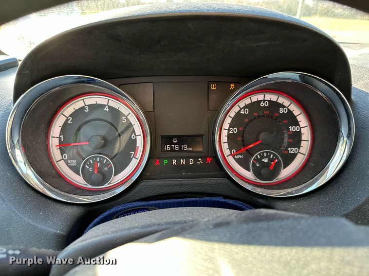 image for item NO9376 2017 Dodge Grand Caravan  van