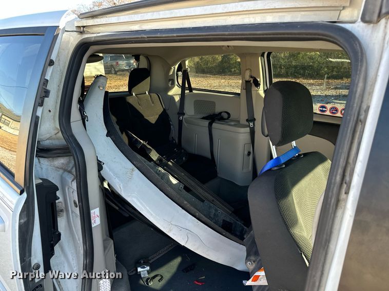 image for item NO9376 2017 Dodge Grand Caravan  van