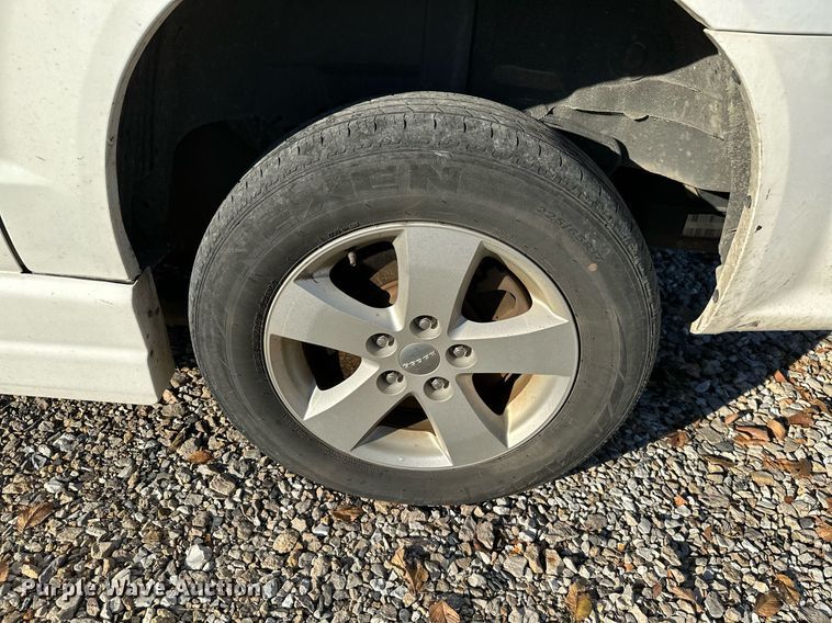 image for item NO9376 2017 Dodge Grand Caravan  van