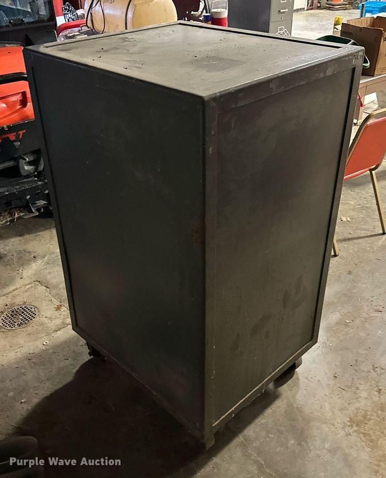 image for item NO9407 Safe