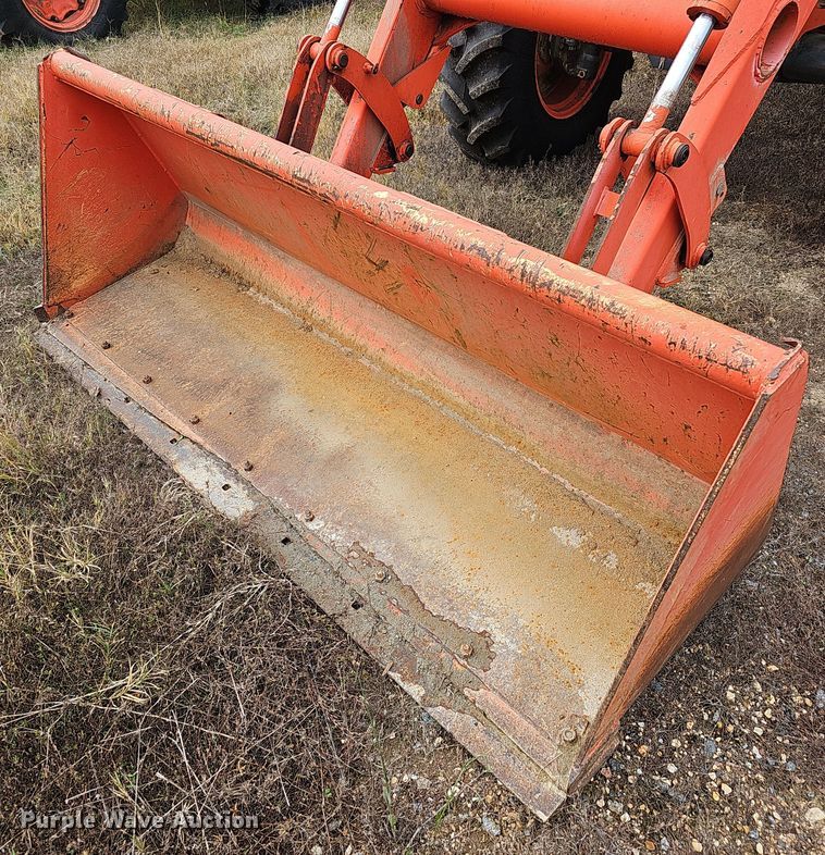 image for item NP9138 Kubota M105S MFWD tractor
