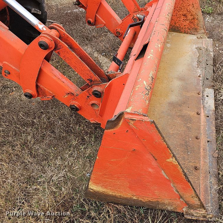 image for item NP9138 Kubota M105S MFWD tractor