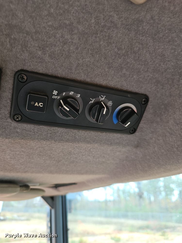 image for item NP9138 Kubota M105S MFWD tractor