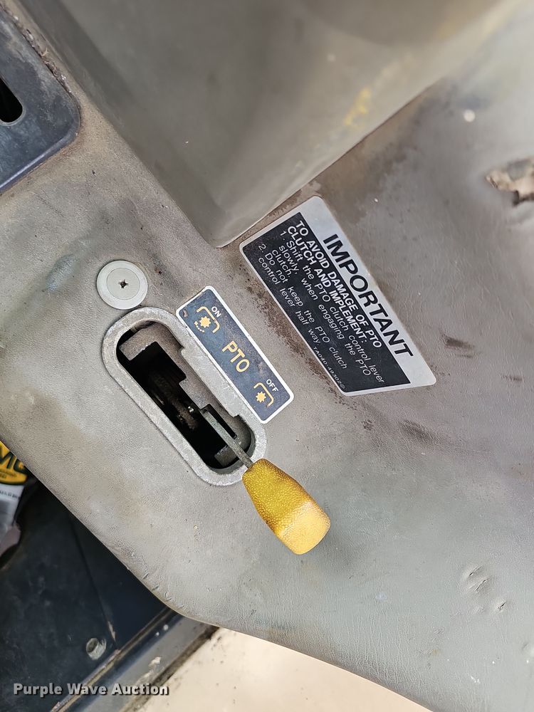 image for item NP9138 Kubota M105S MFWD tractor