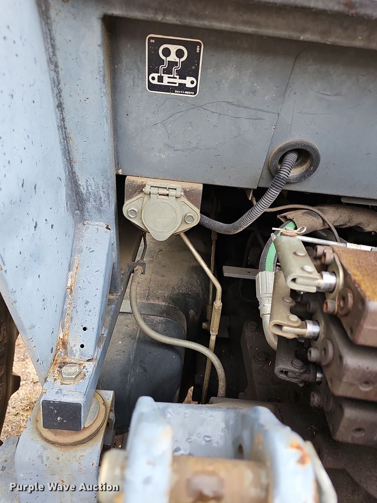 image for item NP9138 Kubota M105S MFWD tractor