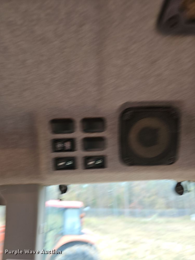 image for item NP9139 Kubota M105S MFWD tractor