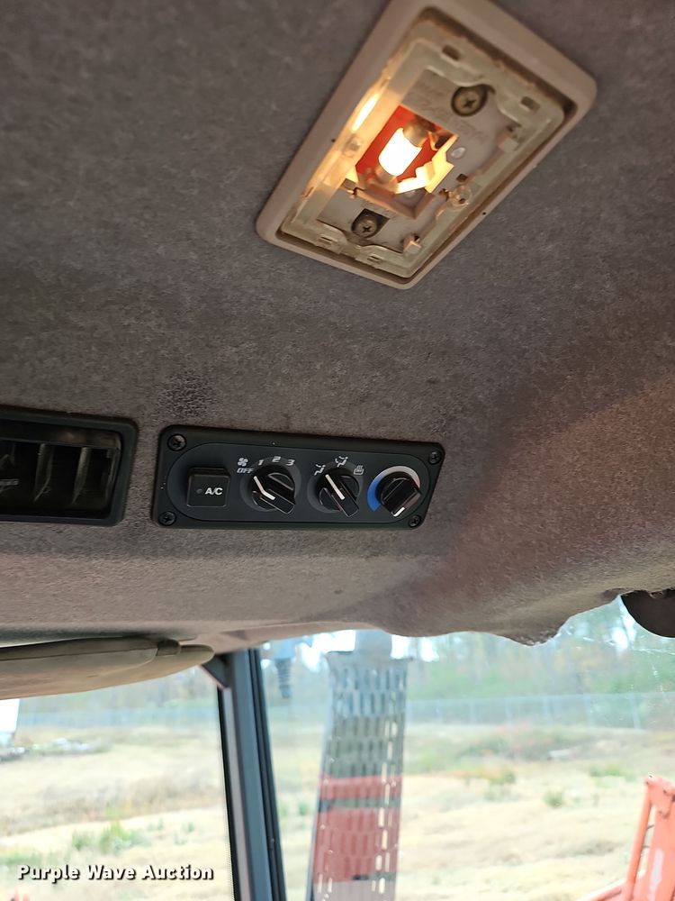 image for item NP9139 Kubota M105S MFWD tractor