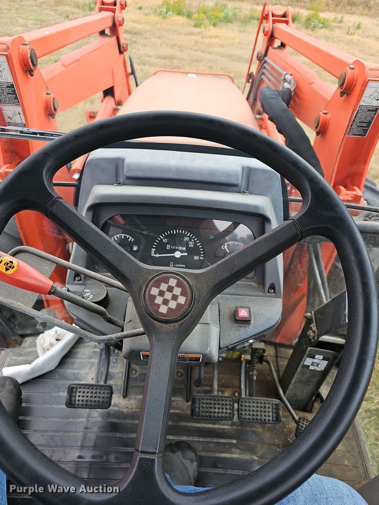 image for item NP9139 Kubota M105S MFWD tractor