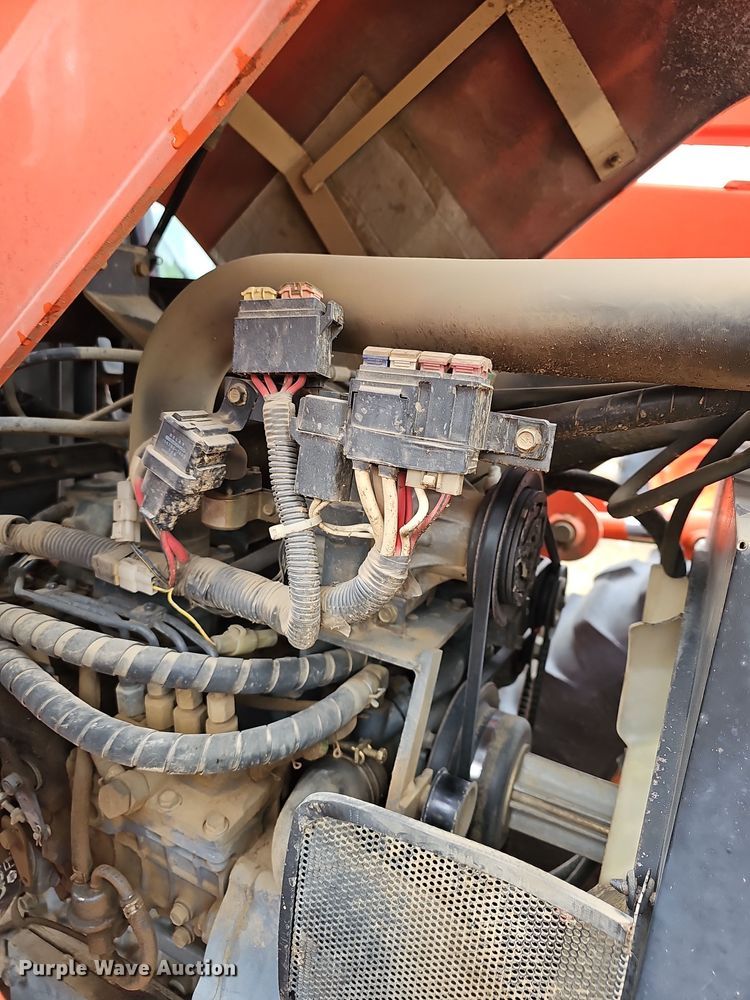 image for item NP9139 Kubota M105S MFWD tractor