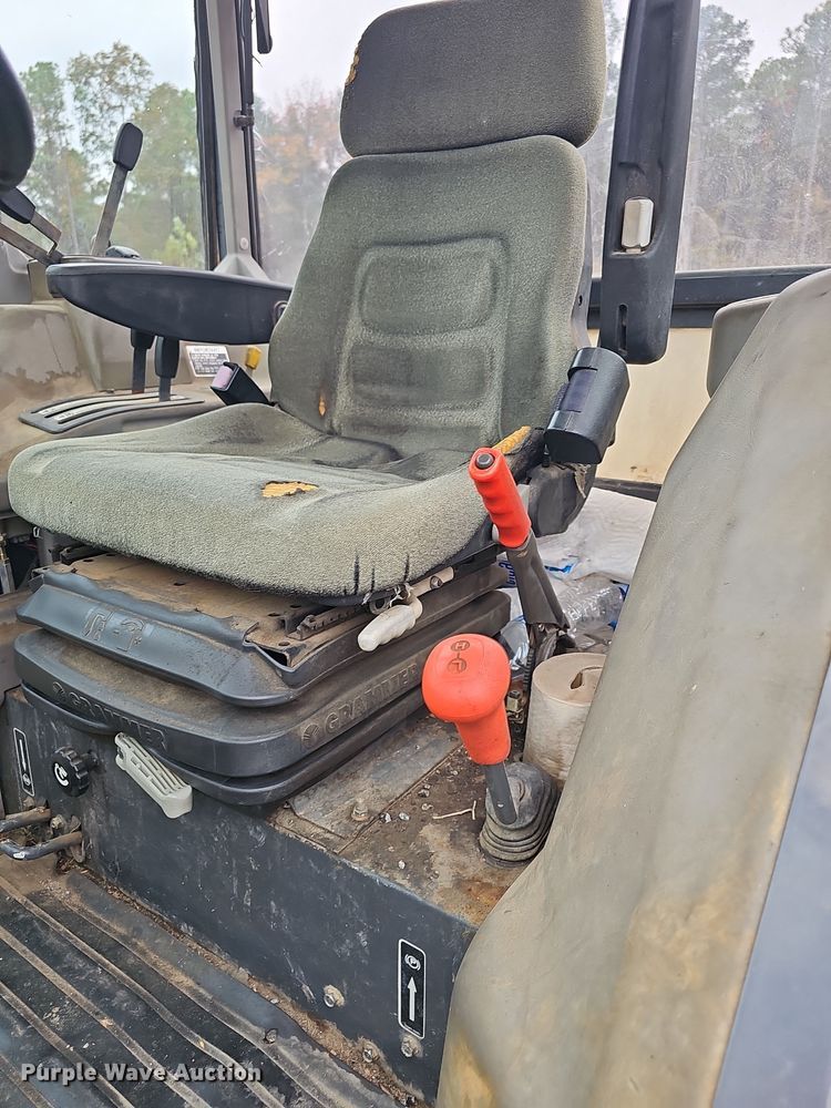 image for item NP9140 Kubota M105S MFWD tractor