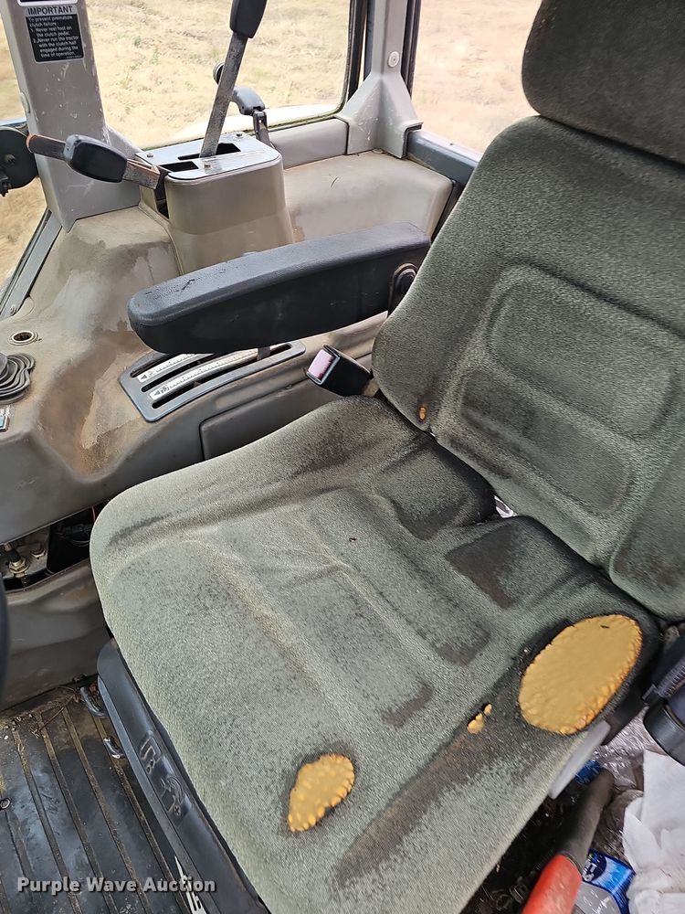 image for item NP9140 Kubota M105S MFWD tractor