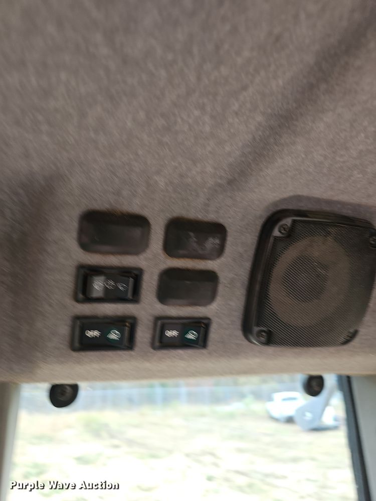 image for item NP9140 Kubota M105S MFWD tractor