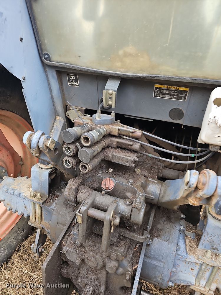 image for item NP9140 Kubota M105S MFWD tractor