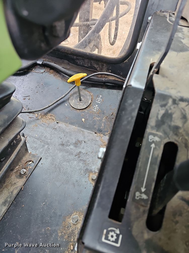 image for item NP9142 2009 John Deere 5101E MFWD tractor