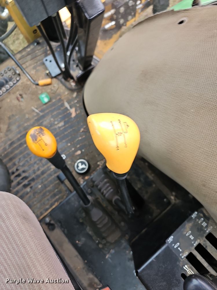 image for item NP9142 2009 John Deere 5101E MFWD tractor