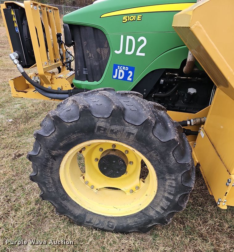 image for item NP9142 2009 John Deere 5101E MFWD tractor