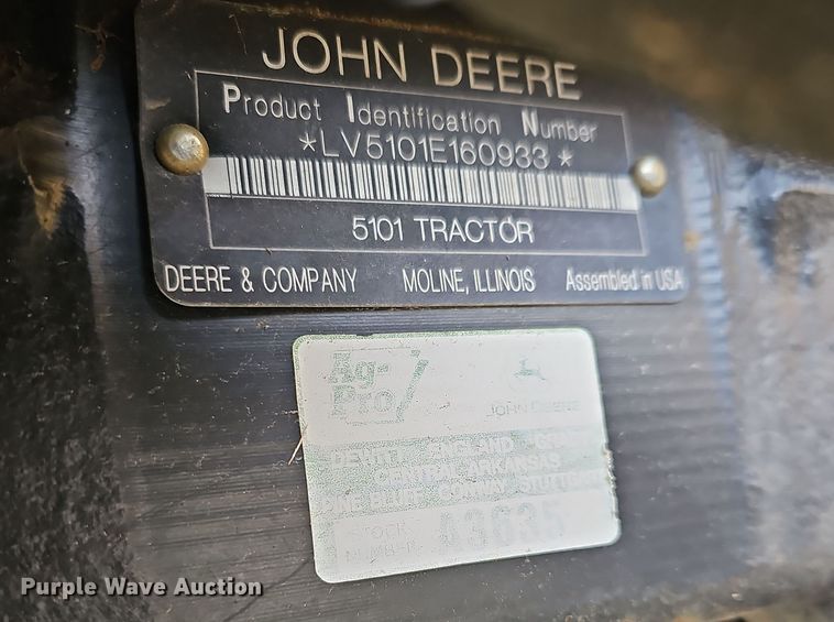 image for item NP9142 2009 John Deere 5101E MFWD tractor
