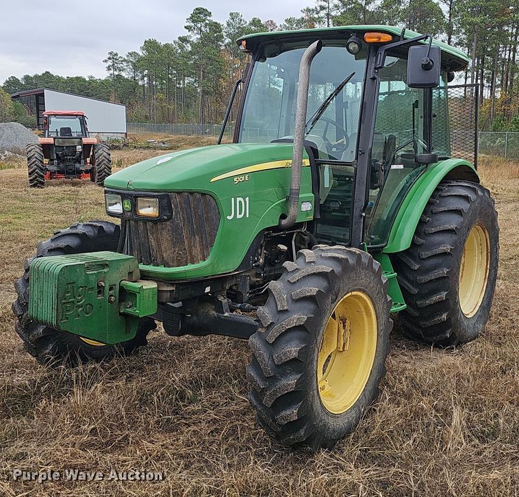 image for item NP9143 2009 John Deere 5101E MFWD tractor