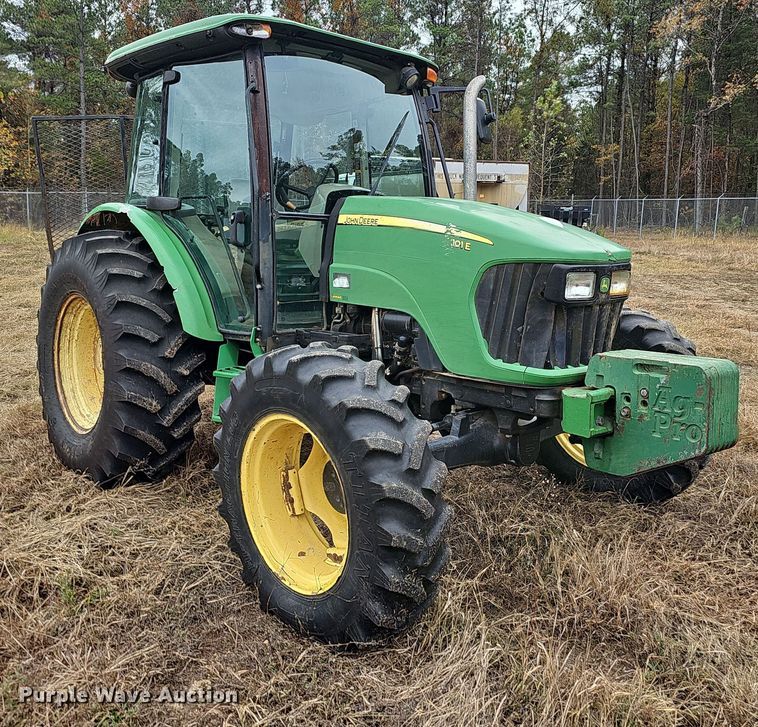 image for item NP9143 2009 John Deere 5101E MFWD tractor