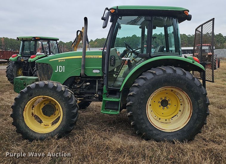 image for item NP9143 2009 John Deere 5101E MFWD tractor