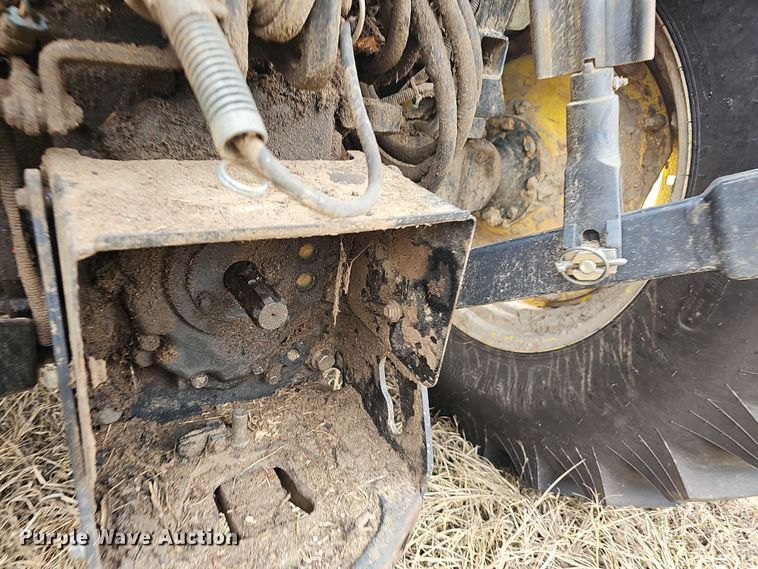 image for item NP9143 2009 John Deere 5101E MFWD tractor