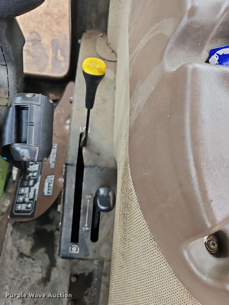 image for item NP9143 2009 John Deere 5101E MFWD tractor