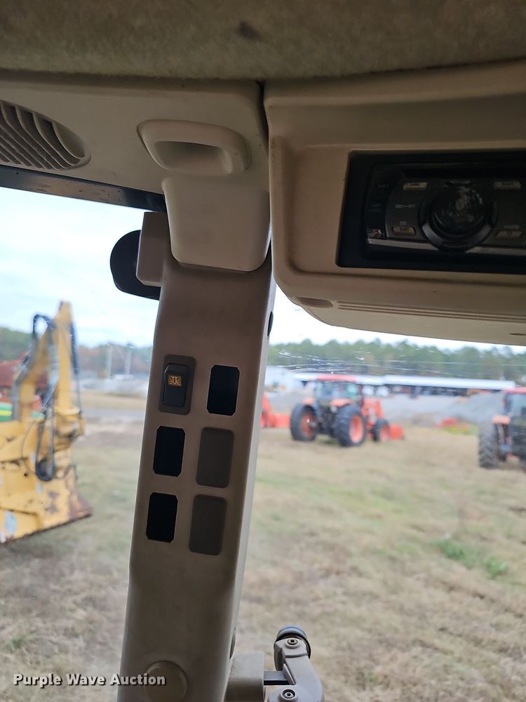 image for item NP9143 2009 John Deere 5101E MFWD tractor