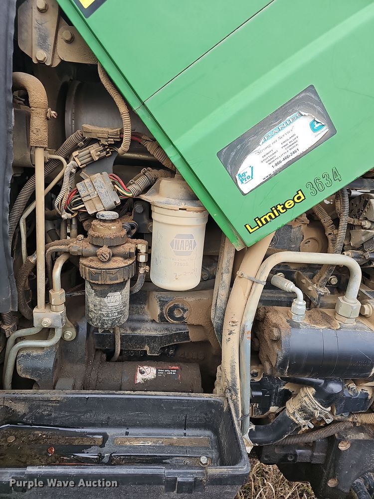 image for item NP9143 2009 John Deere 5101E MFWD tractor