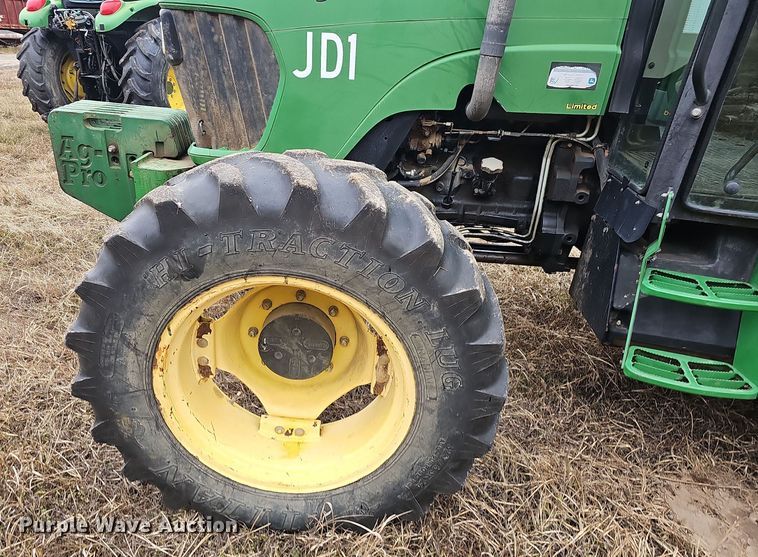 image for item NP9143 2009 John Deere 5101E MFWD tractor