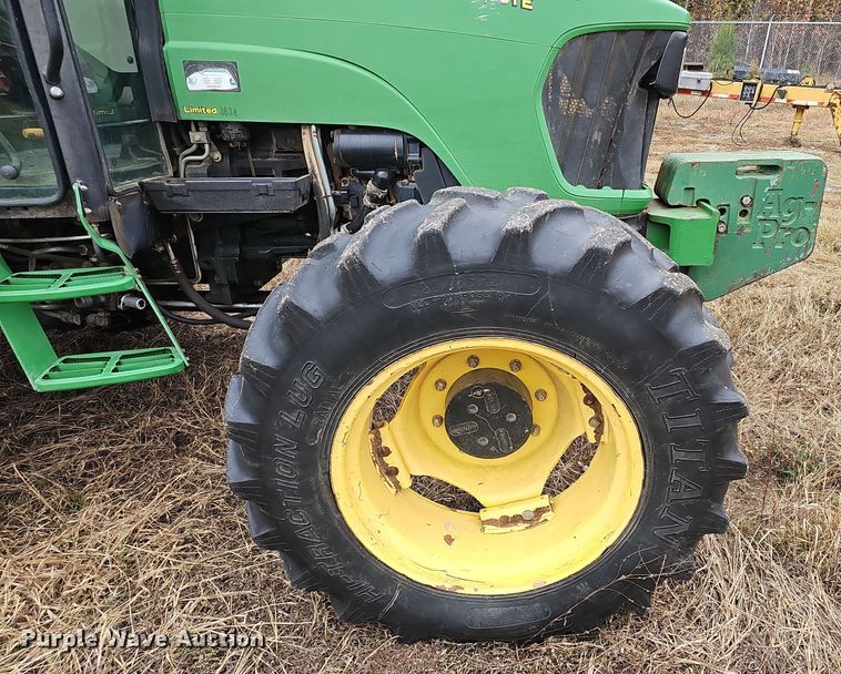 image for item NP9143 2009 John Deere 5101E MFWD tractor