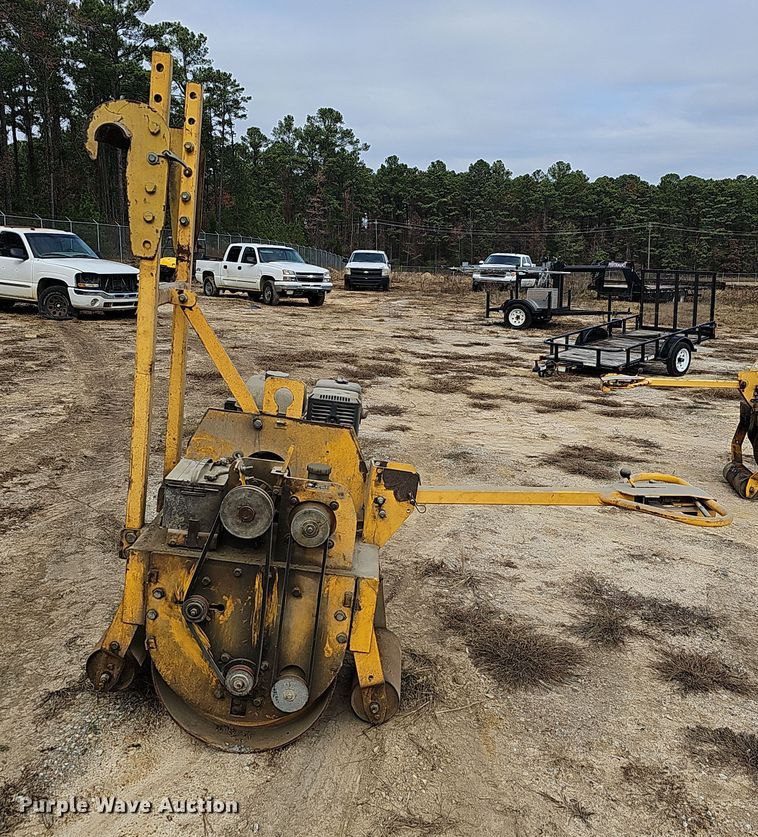 image for item NP9151 Multiquip V304EH11 compactor