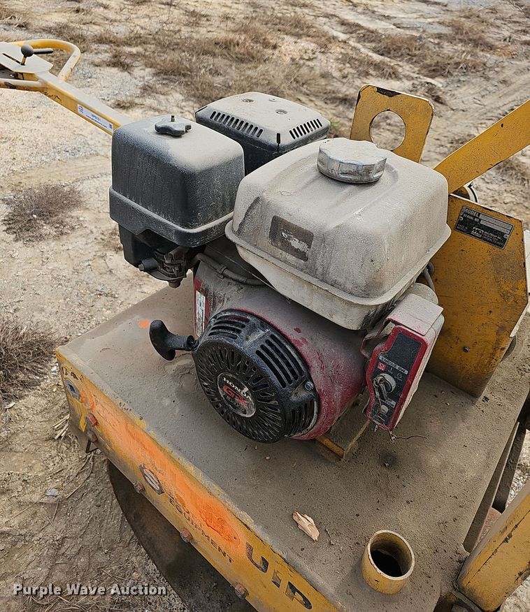 image for item NP9151 Multiquip V304EH11 compactor