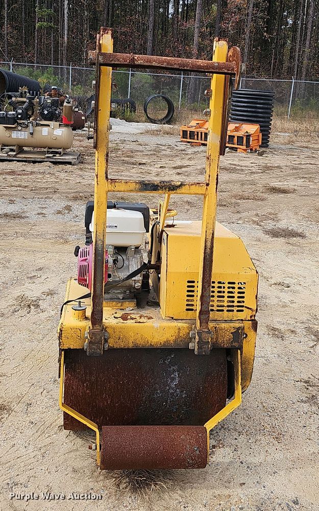 image for item NP9152 Multiquip V304EH11  compactor