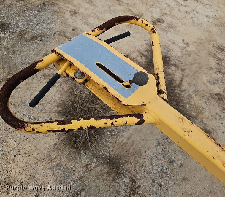 image for item NP9152 Multiquip V304EH11  compactor