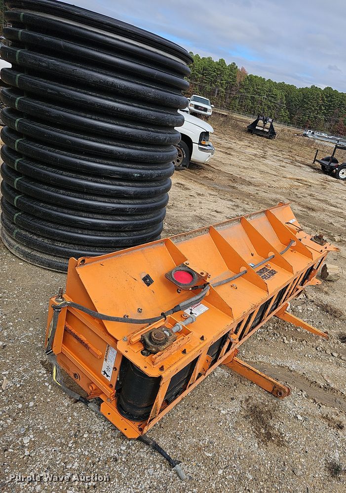 image for item NP9153 Monroe  manure spreader