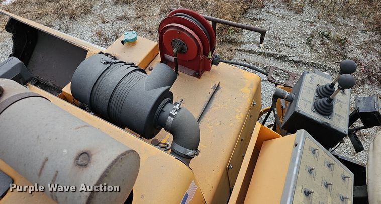 image for item NP9155 LeeBoy 8515  paver