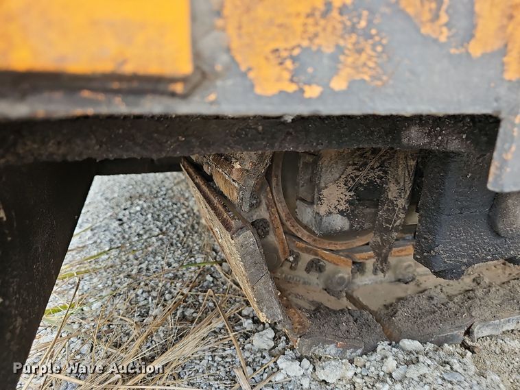 image for item NP9155 LeeBoy 8515  paver