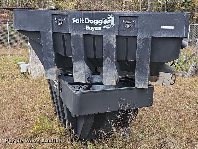 image for item NP9164 (2) Salt Dogg SHPE2000 spreaders