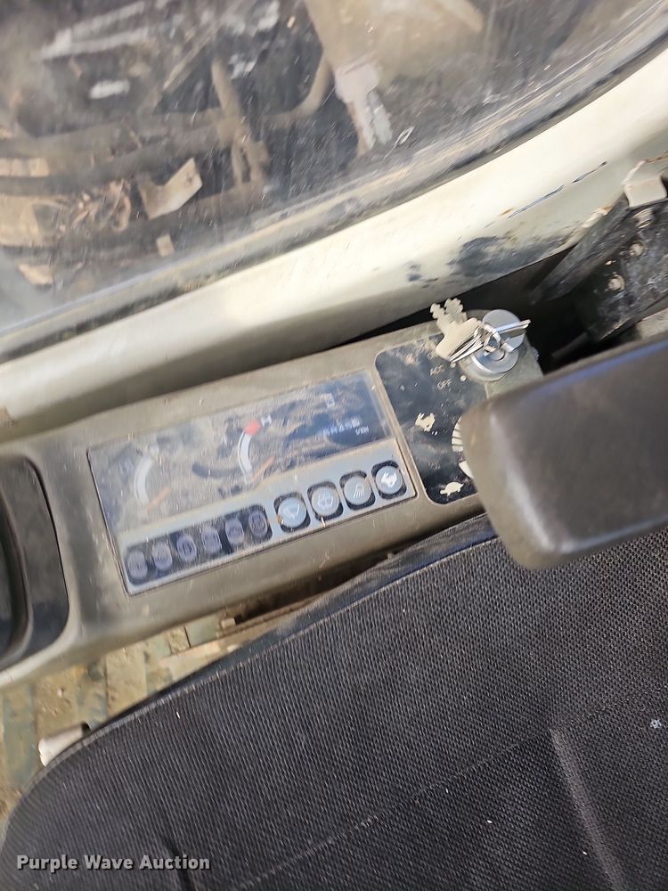 image for item NP9181 Link Belt 225  excavator