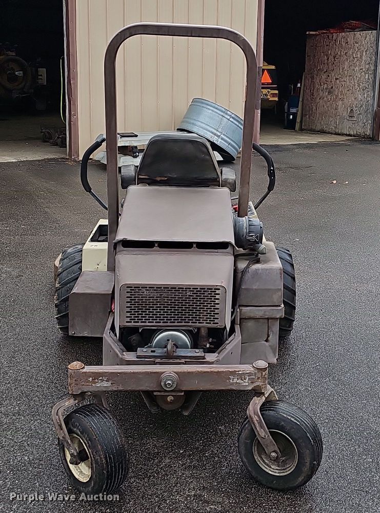 image for item NP9202 Grasshopper 928D  ZTR lawn mower