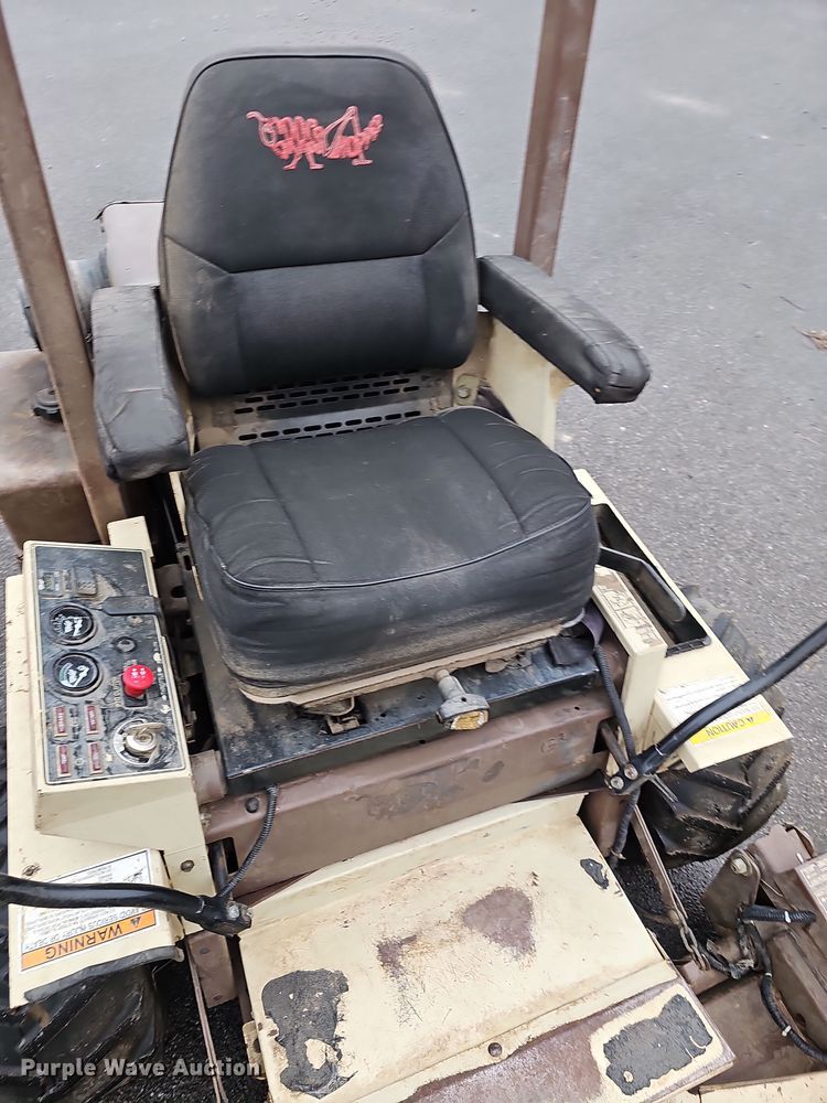 image for item NP9202 Grasshopper 928D  ZTR lawn mower